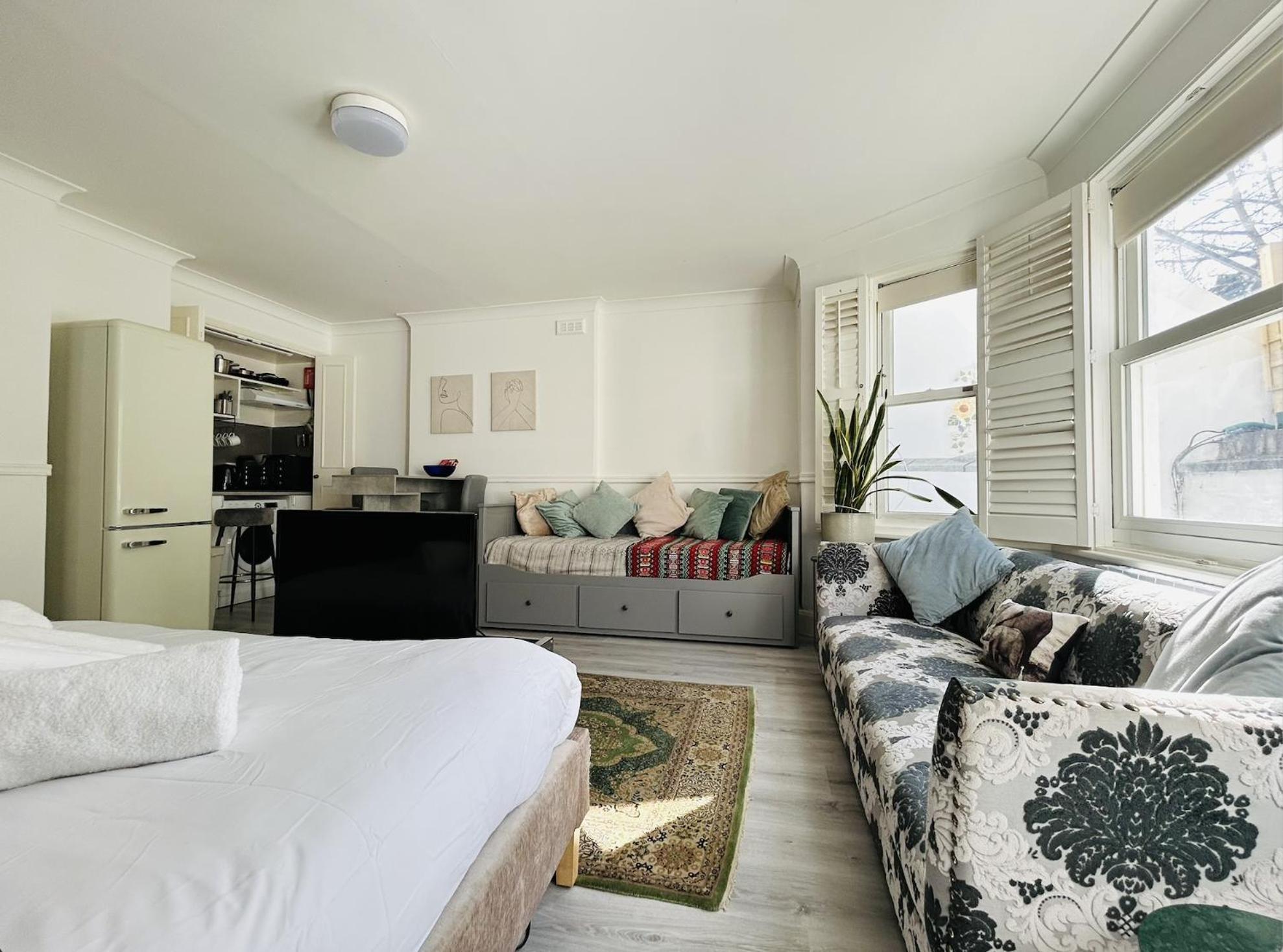 Kensington Secret Gem Apartment ลอนดอน ห้อง รูปภาพ